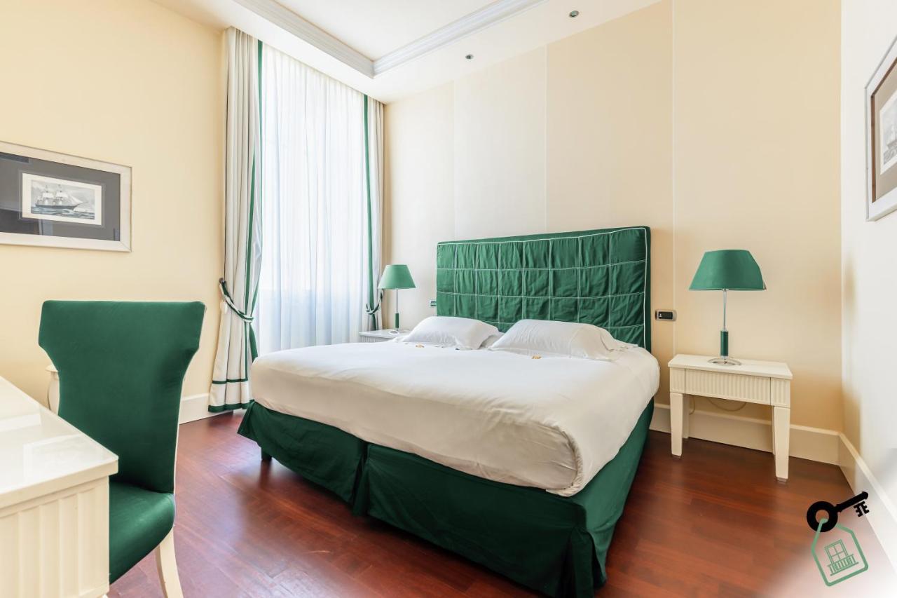 Hotel Rooms Ліворно Екстер'єр фото